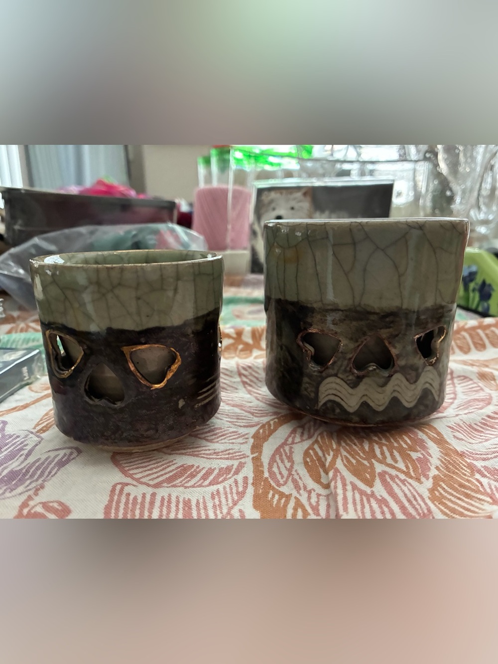 Japanese 1940-60s Double Wall Tea Cups. Hand Painted and Crackle design. GUC